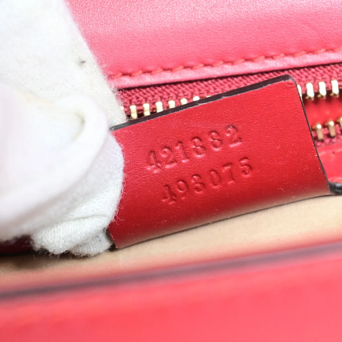 Gucci Sylvie  Leather Shoulder Bag ()
