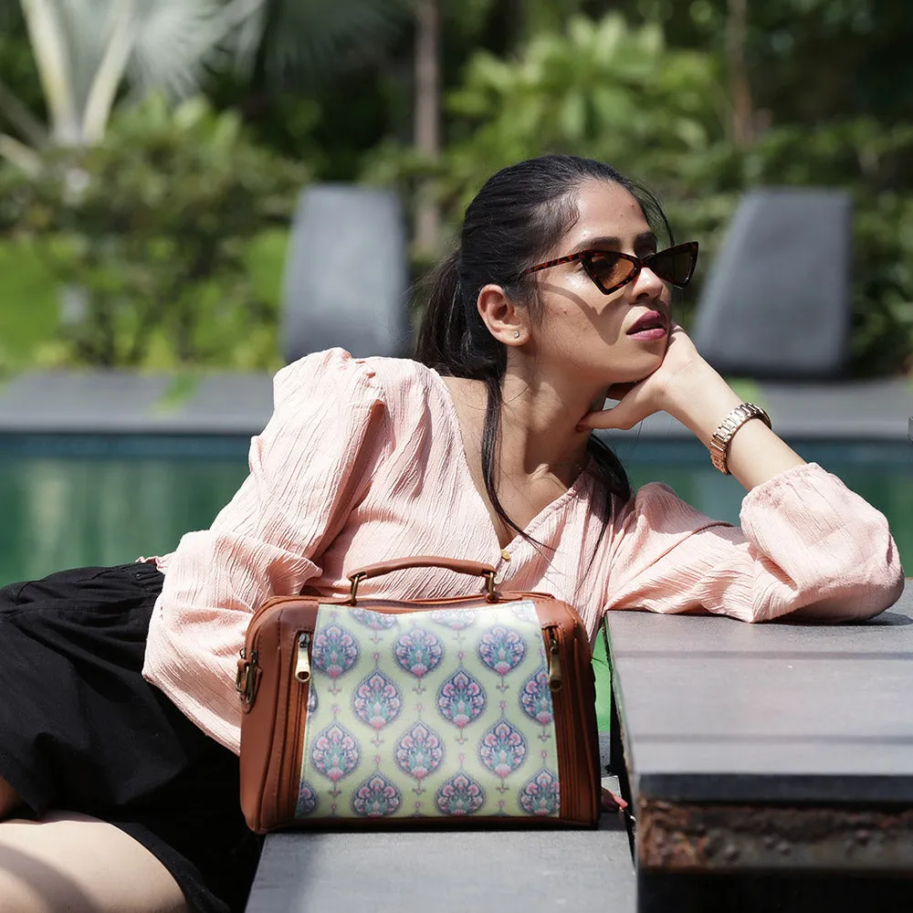Liril Magic Everyday sling bag